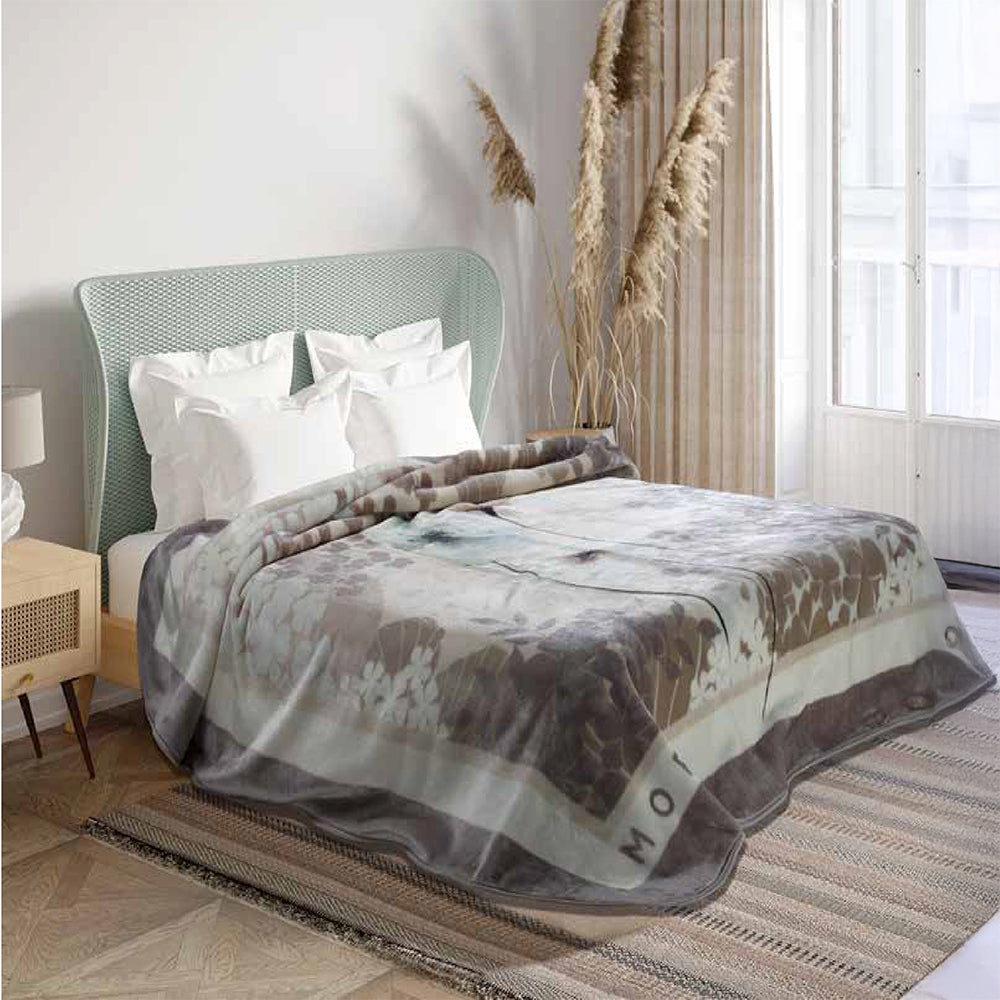 Mora GOLD One Ply Blanket Model R18