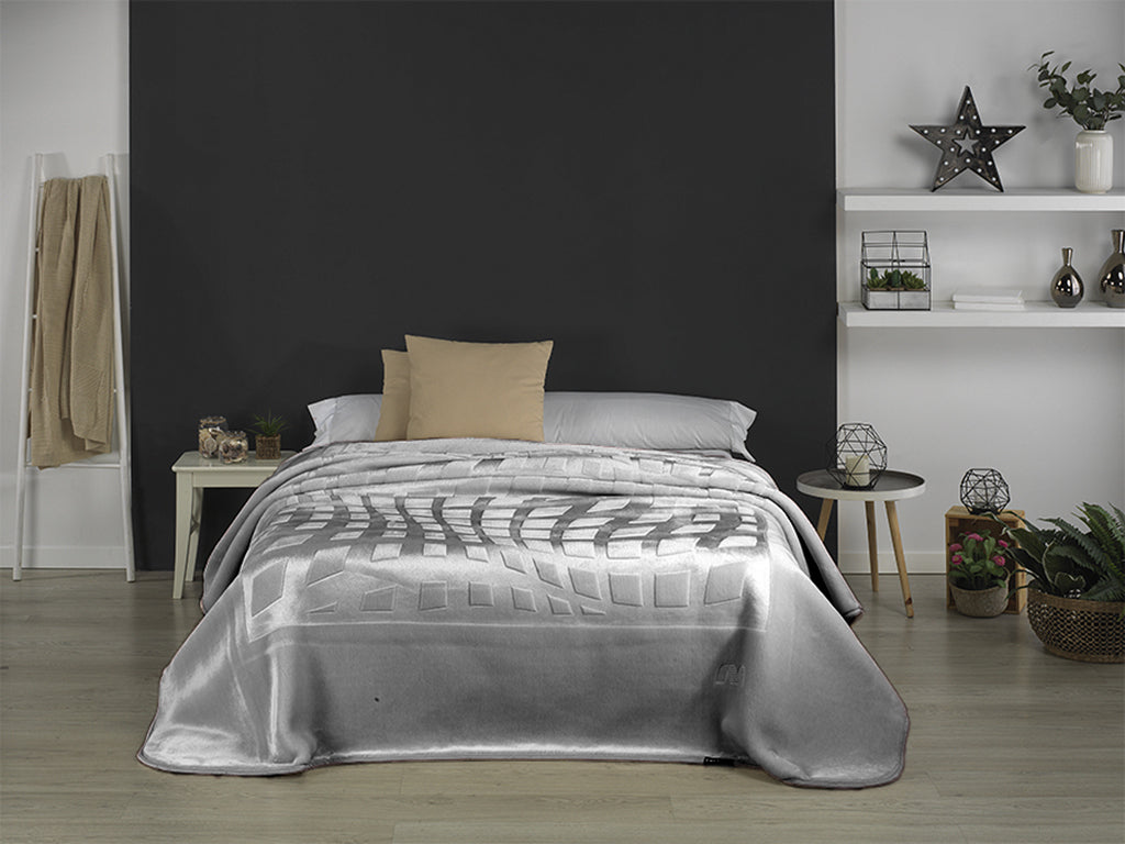 Mora ENGRAVED Blanket Model L77