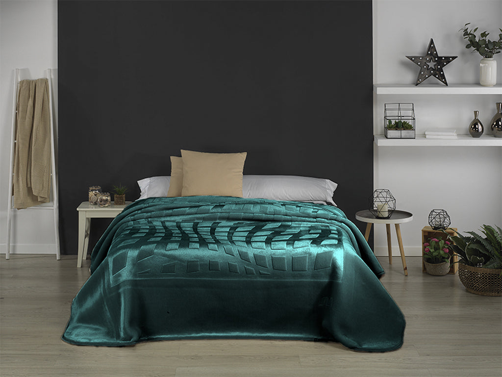 Mora ENGRAVED Blanket Model L77