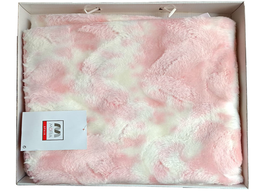 Mora Pelluxe Blanket Model 828