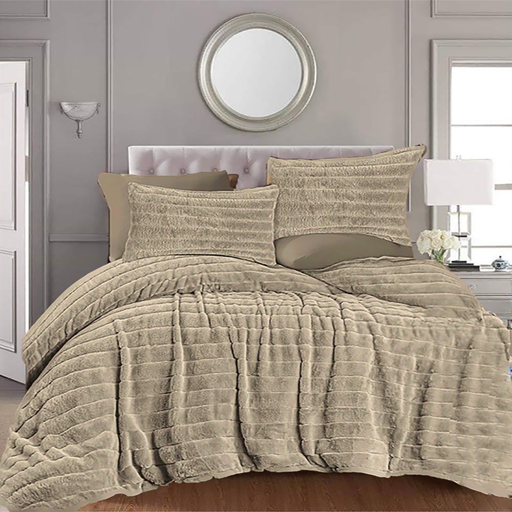 Pacha Home Comforter Fur  Model DIANA