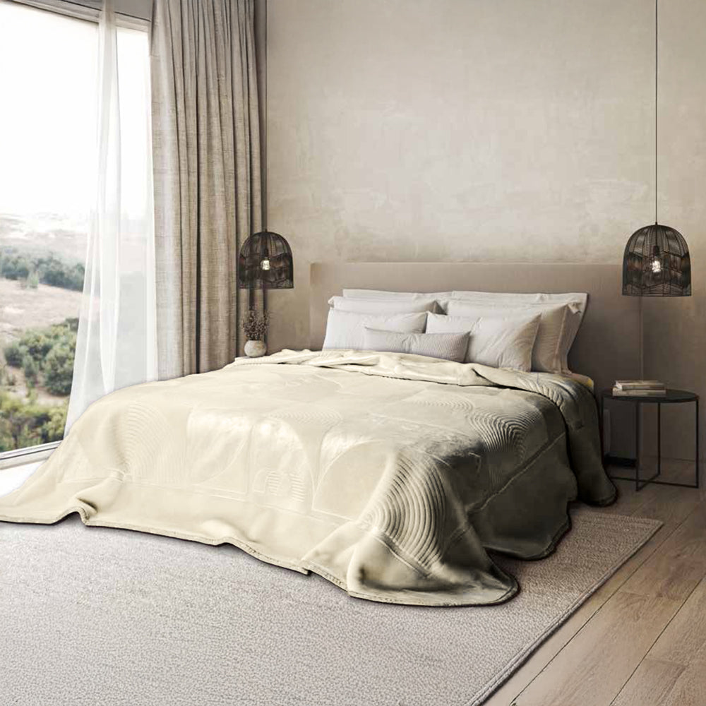 Mora Blanket First Class Engraved Model Q90